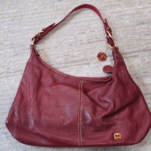 Vintage The Sak Red Pebbled Leather Hobo Shoulder Bag Gold Hardware Burgundy